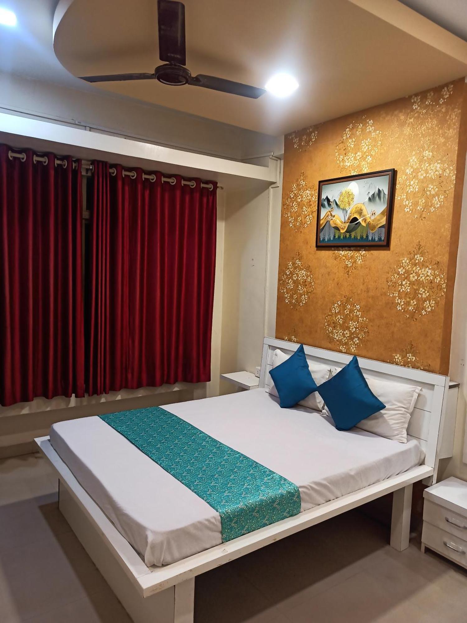 Malwade Motel Пуна Экстерьер фото